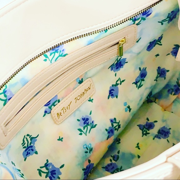 Betsey Johnson Xomya Pink Quilted Blush Tote New - Picture 8 of 15